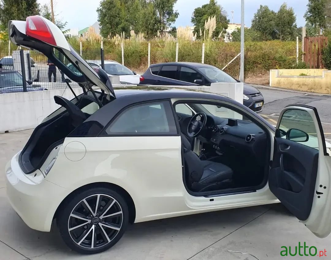 2012' Audi A1 photo #6