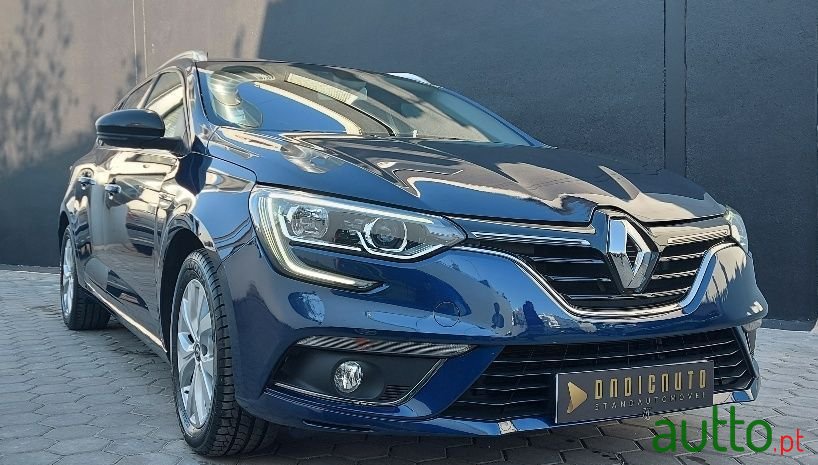 2019' Renault Megane Sport Tourer photo #1