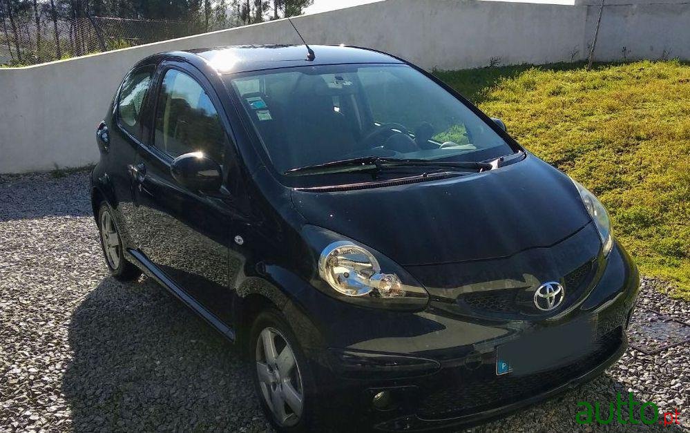 2008' Toyota Aygo Fantas photo #3