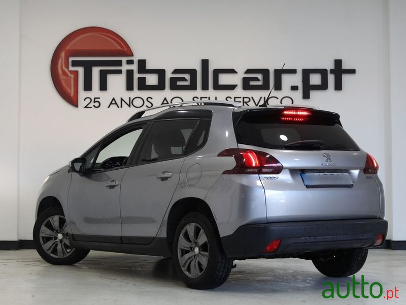 2016' Peugeot 2008 photo #2
