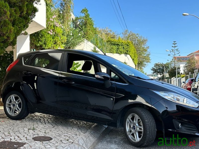 2014' Ford Fiesta 1.5 Tdci Titanium photo #2