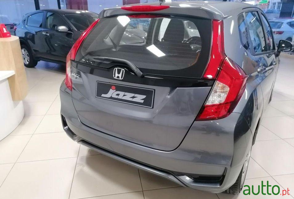 2020' Honda Jazz photo #1