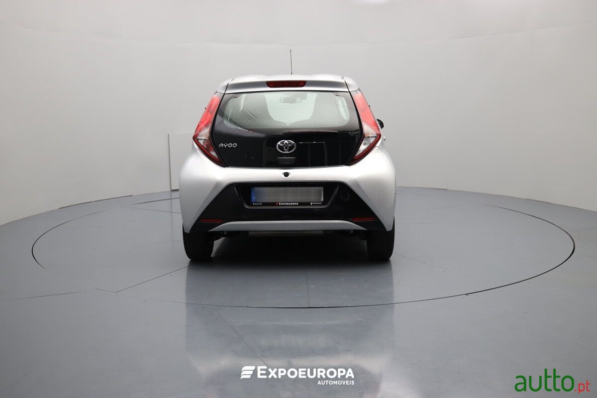 2021' Toyota Aygo photo #6