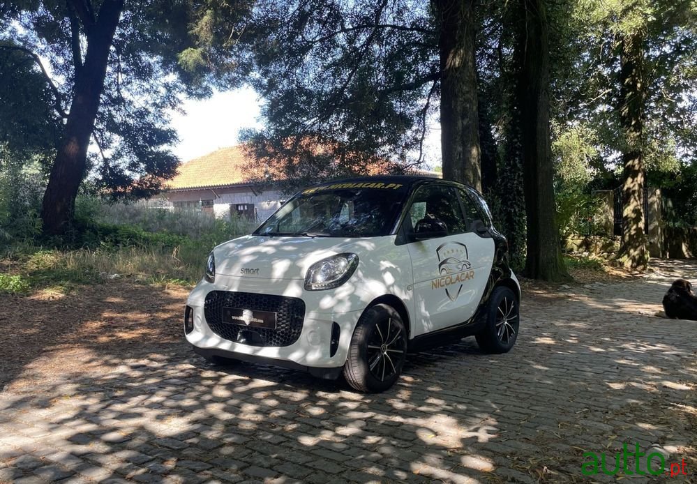 2021' Smart Fortwo Electric Drive Passion photo #3
