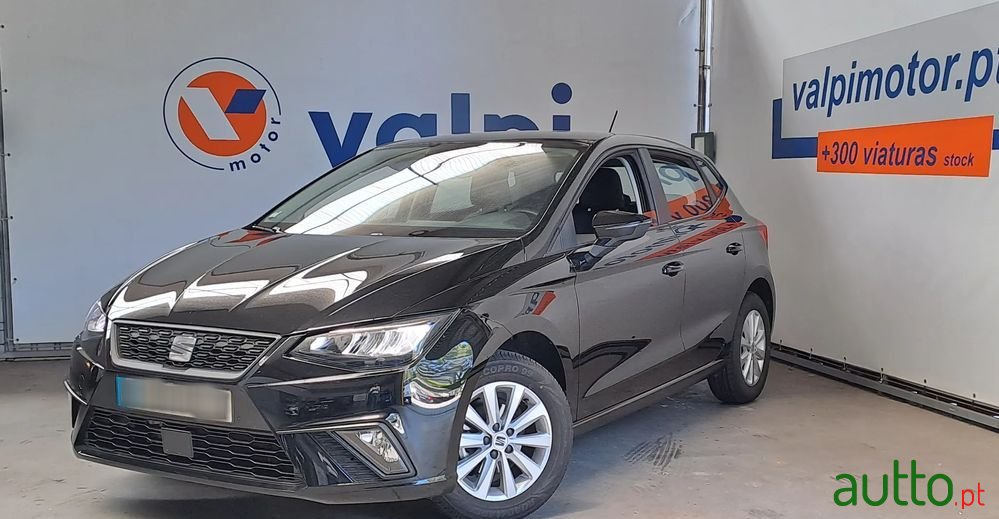 2022' SEAT Ibiza 1.0 Tsi Style photo #1
