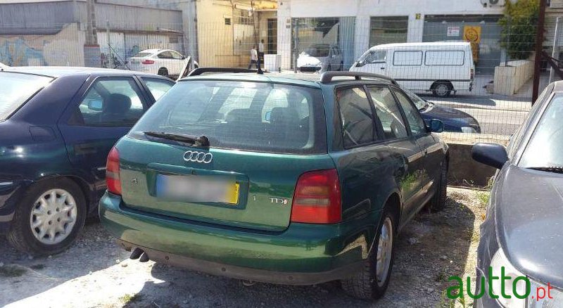 1996' Audi A4 Avant photo #1