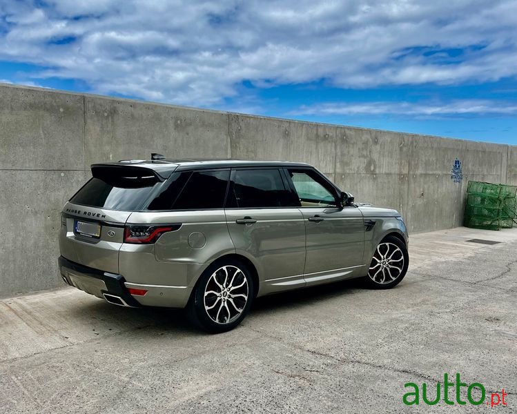 2019' Land Rover Range Rover Sport photo #3