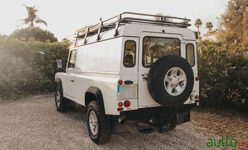 2002' Land Rover Defender photo #3
