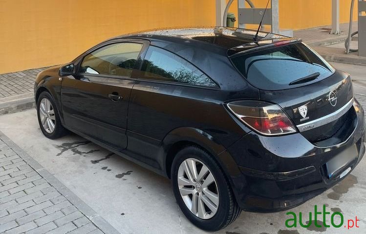 2008' Opel Astra Gtc 1.3 Cdti photo #1