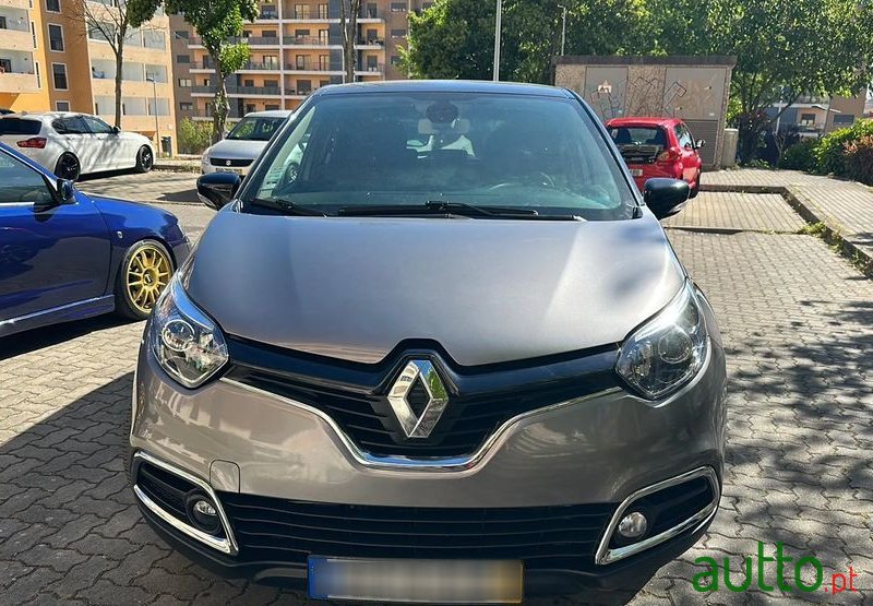 2015' Renault Captur photo #2