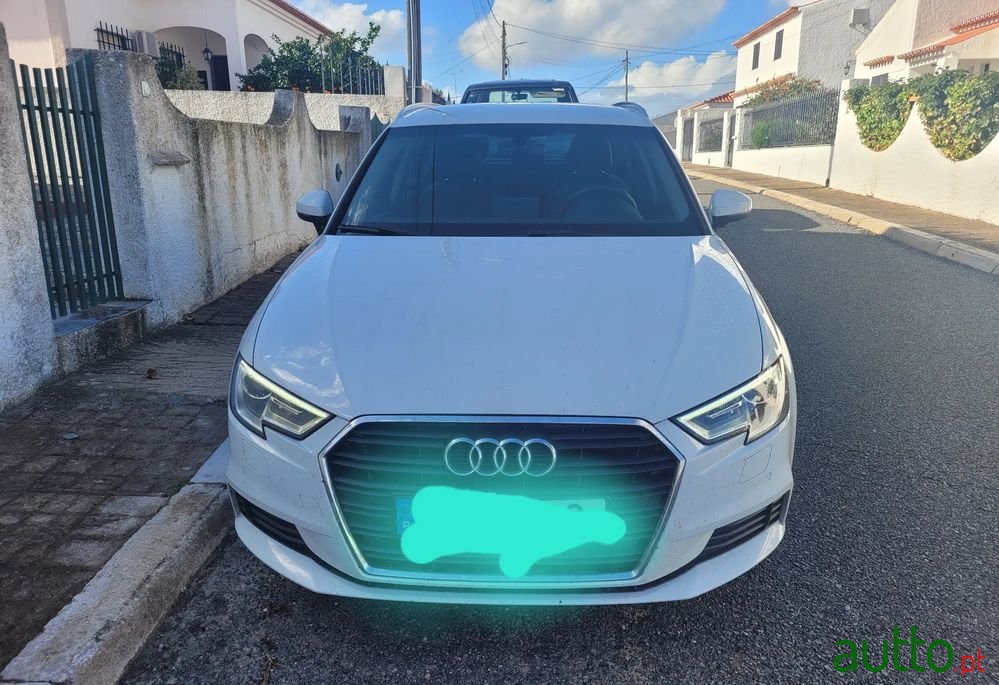 2018' Audi A3 Sportback photo #1