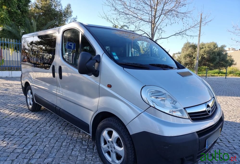 2007' Opel Vivaro 2.0 Cdti L1H1 2.7T 6L photo #2