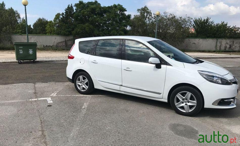 2016' Renault Grand Scenic photo #3