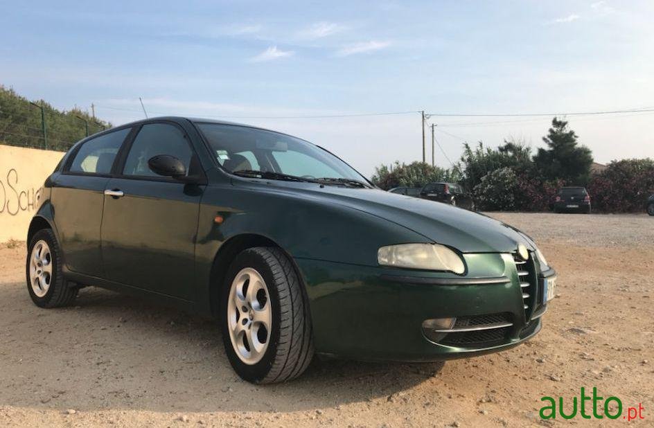 2002' Alfa Romeo 147 1.9 Jtd photo #1
