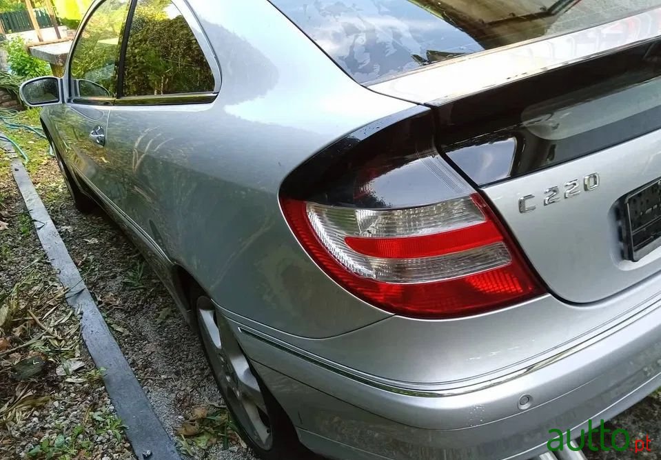 2007' Mercedes-Benz C-220 photo #5