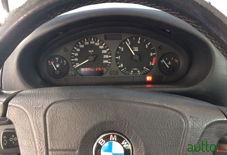 1996' BMW 318 photo #1