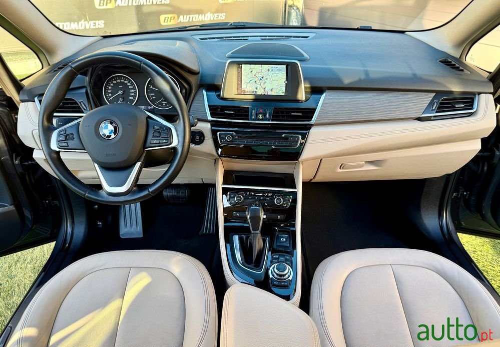2016' BMW Série 2 D Line Luxury Auto photo #6
