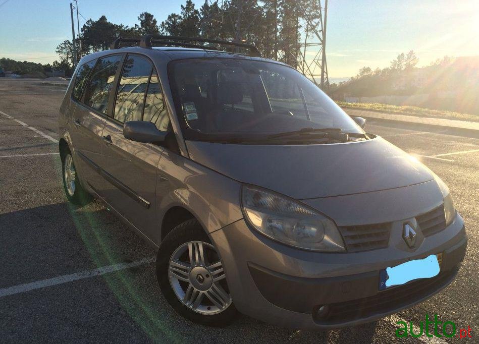 2004' Renault Grand Scenic photo #2
