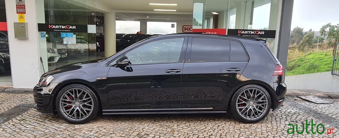 2015' Volkswagen Golf photo #3