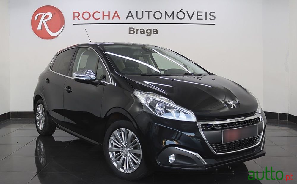 2017' Peugeot 208 1.2 Puretech Active photo #3