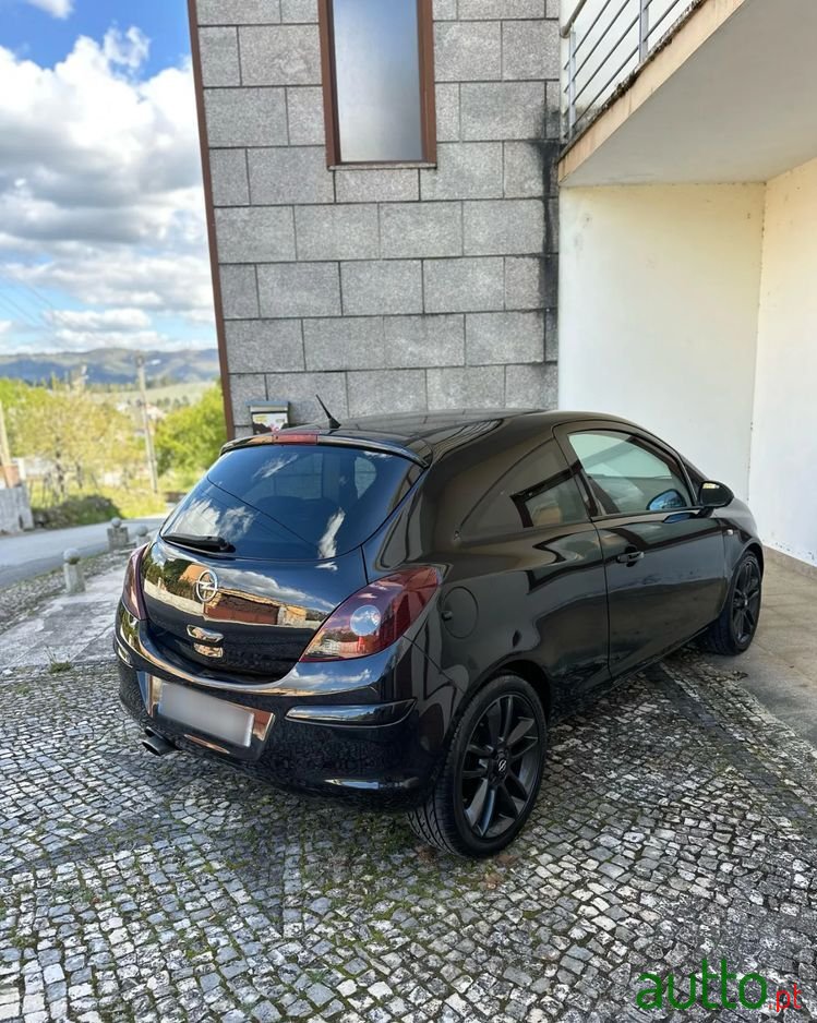 2011' Opel Corsa 1.3 Cdti Black Edition photo #3