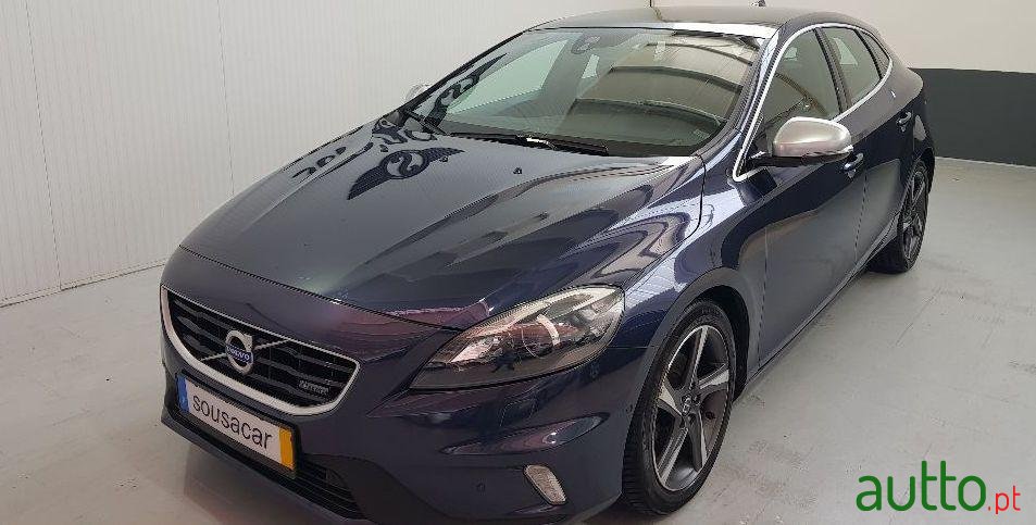 2013' Volvo V40 photo #1