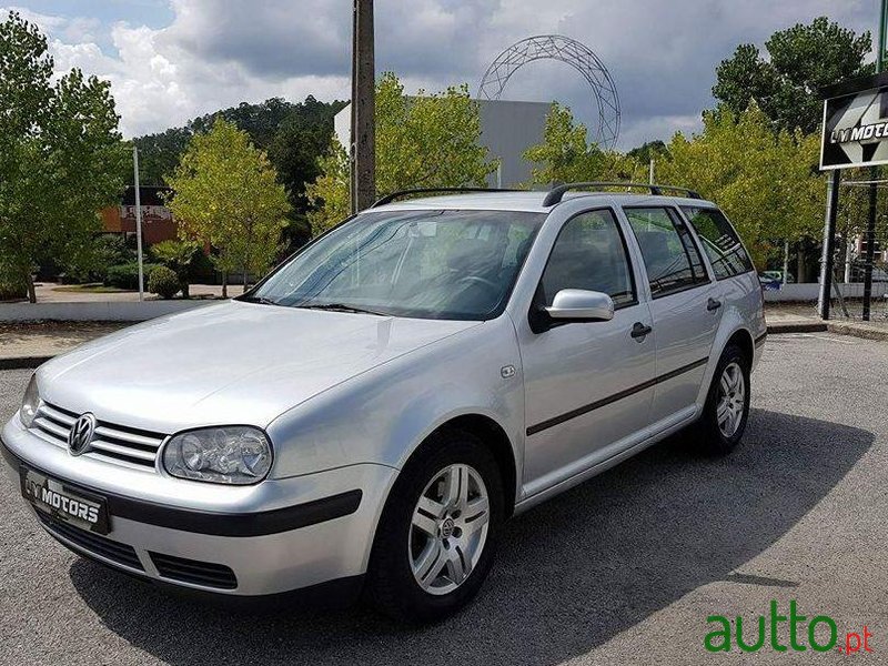 2001' Volkswagen Golf Variant photo #2