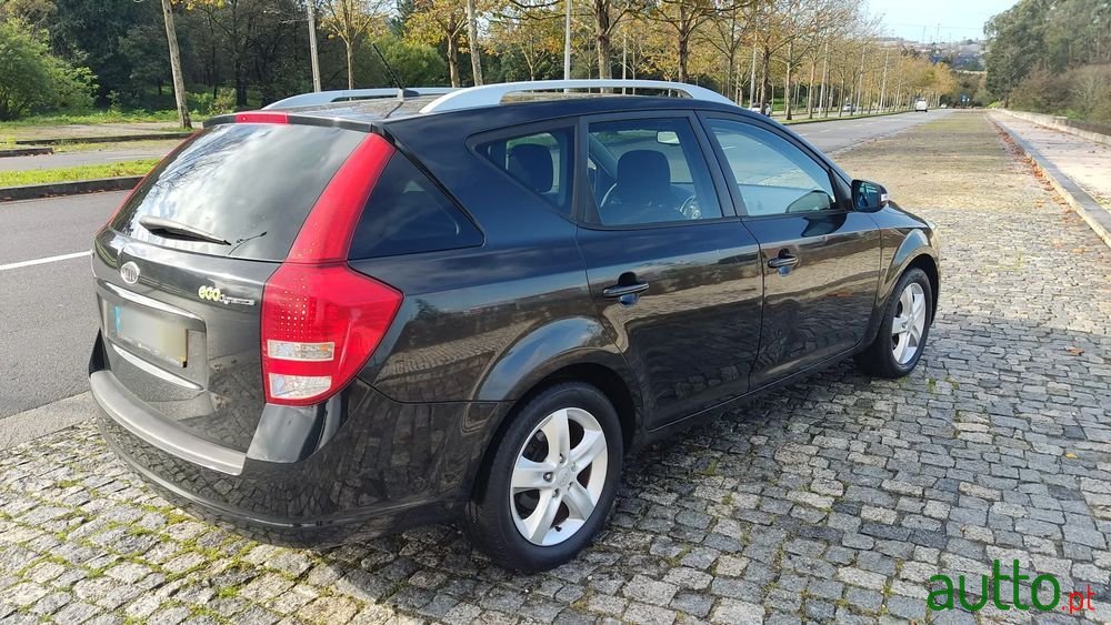 2010' Kia Ceed Sw photo #6