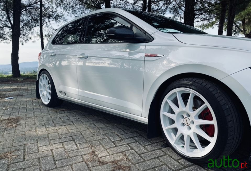 2018' Volkswagen Polo Gti photo #2