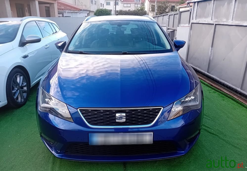 2016' SEAT Leon St photo #2