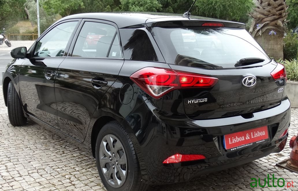 2017' Hyundai i20 photo #4