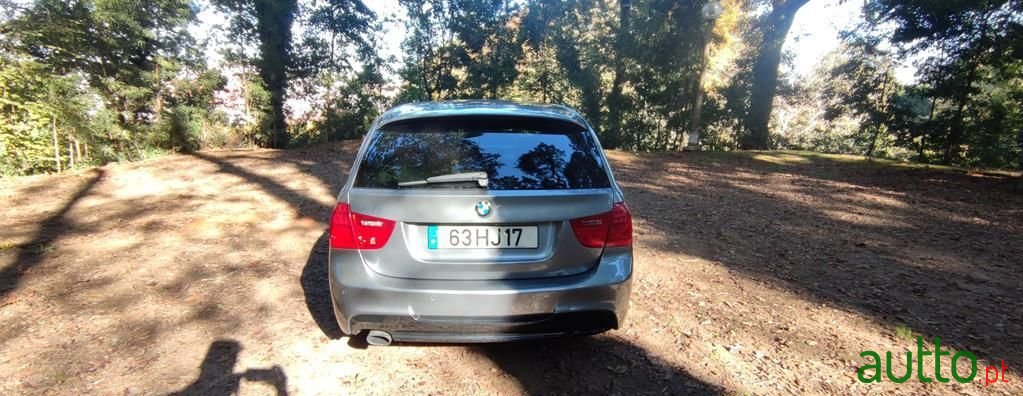 2009' BMW 320 photo #6