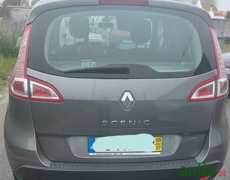 2009' Renault Megane Scenic photo #4