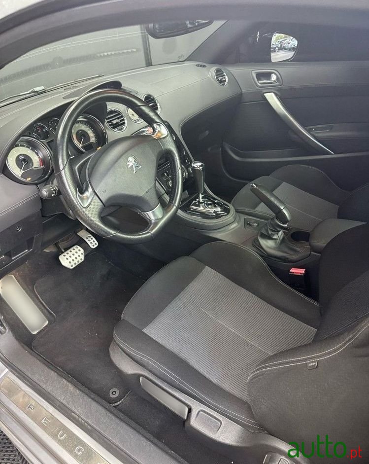 2013' Peugeot RCZ photo #6