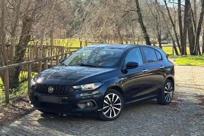 2020' Fiat Tipo 1.3 M-Jet Lounge