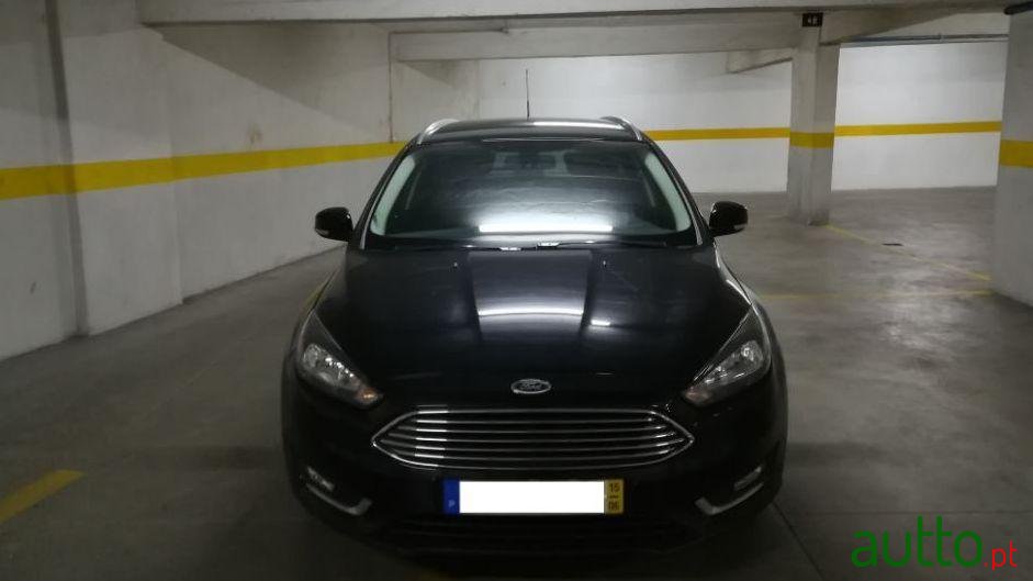 2015' Ford Focus Sw photo #3