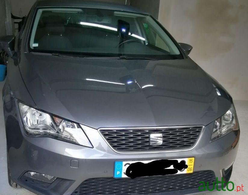 2015' SEAT Leon photo #2