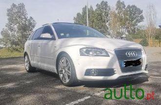 2011' Audi A3 Sportback photo #1