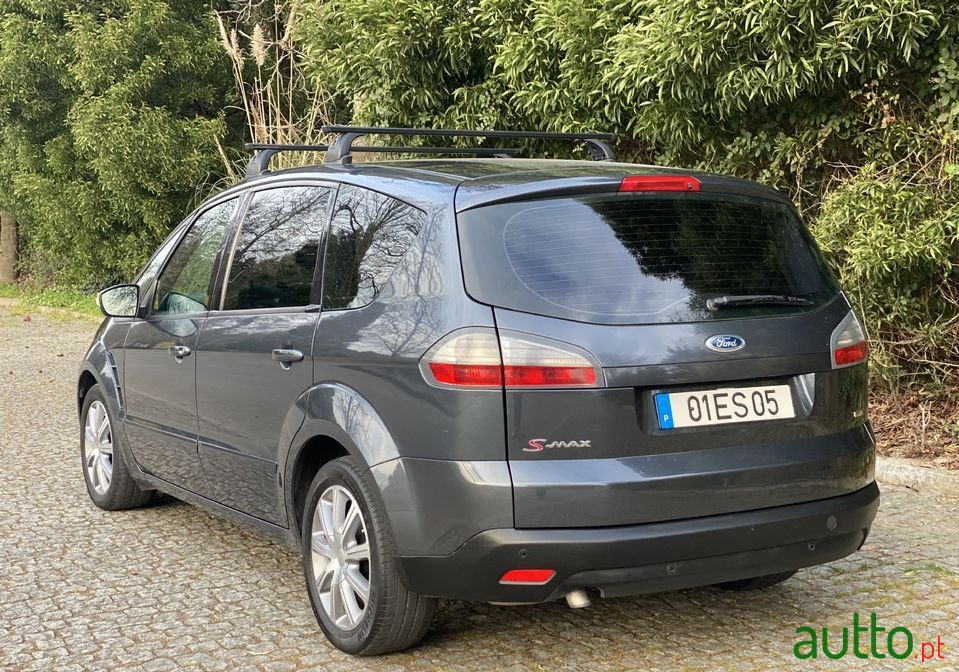 2007' Ford S-Max photo #2