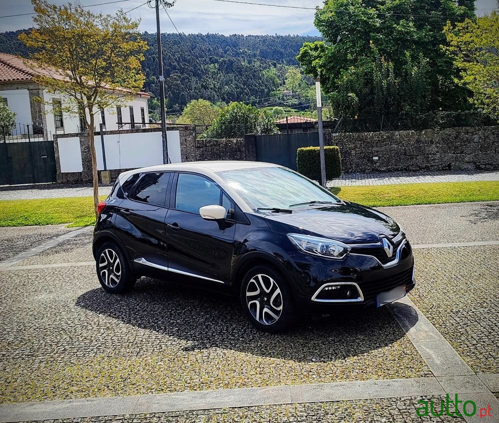 2014' Renault Captur Tce 90 Evolution photo #4