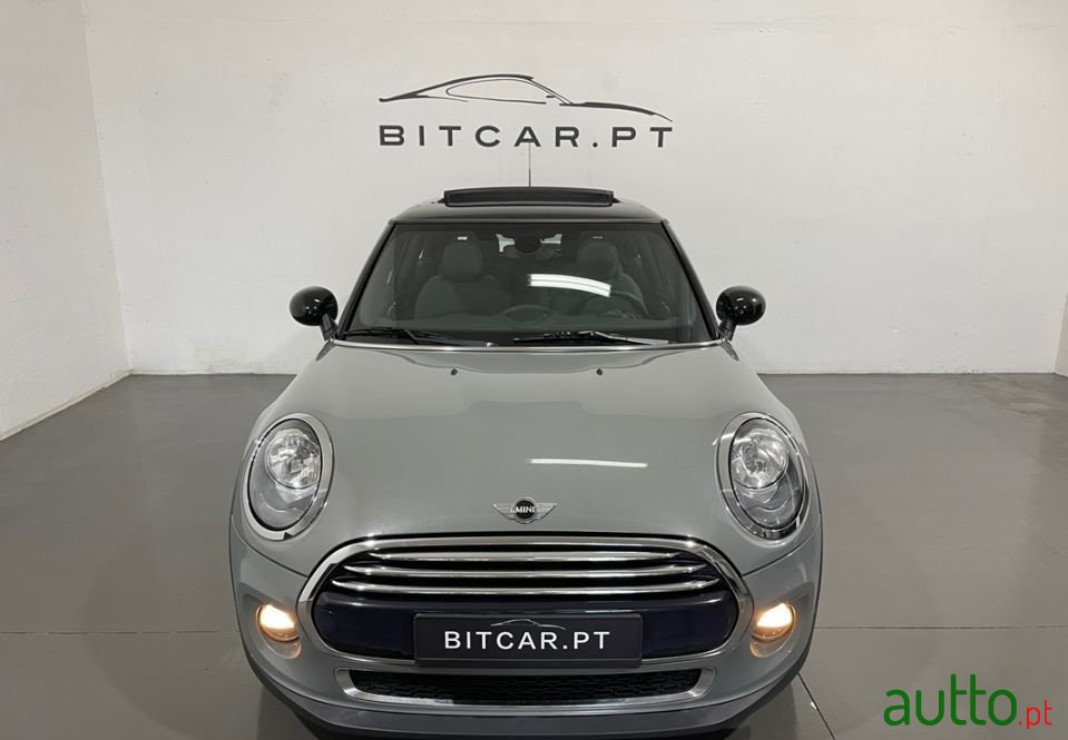 2014' MINI Cooper photo #3