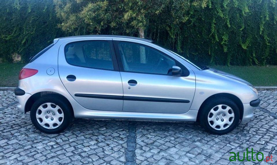 2005' Peugeot 206 1.1 60Cv photo #2