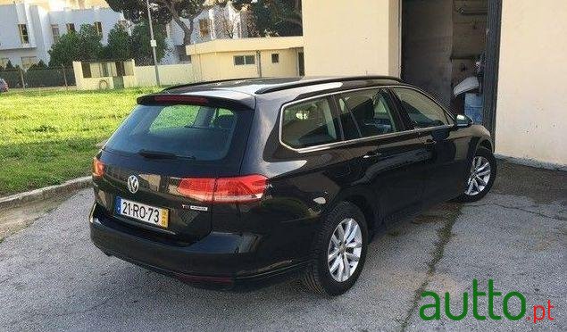 2016' Volkswagen Passat Variant photo #4