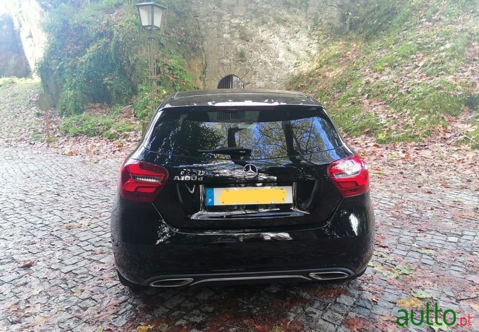 2019' Mercedes-Benz A-180 photo #5