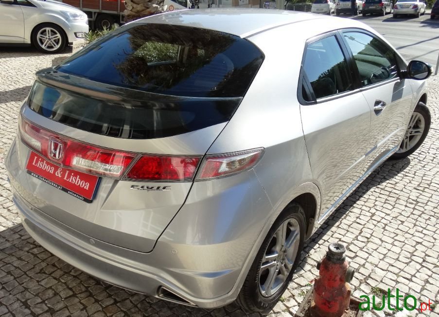 2011' Honda Civic photo #3