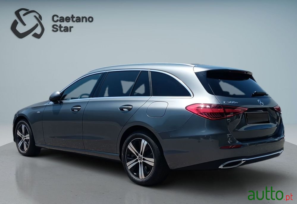 2024' Mercedes-Benz Classe C photo #4