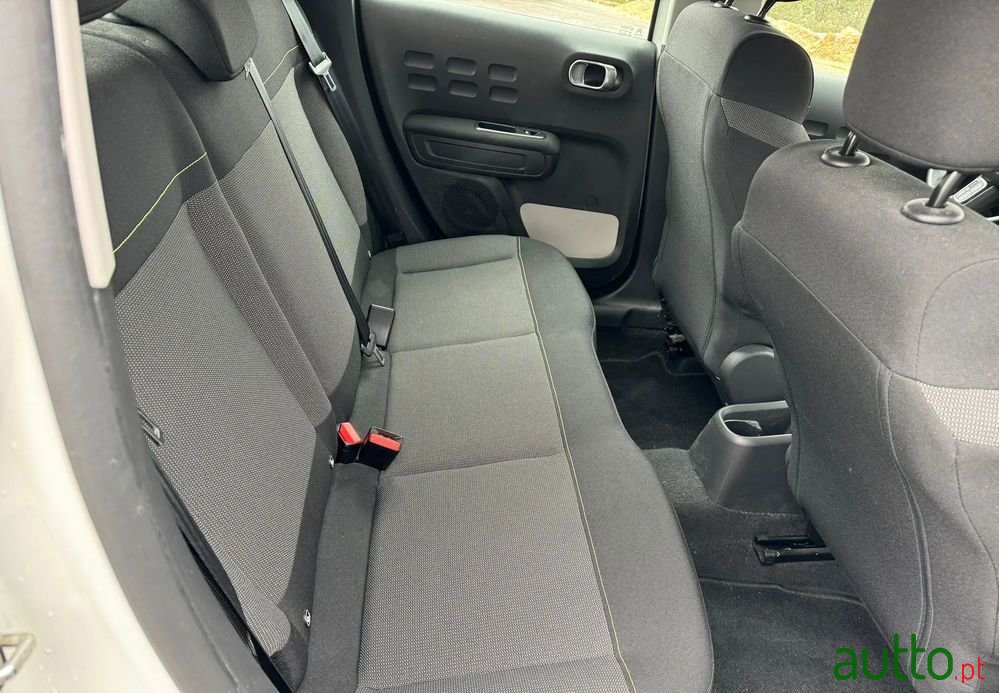 2020' Citroen C3 photo #2