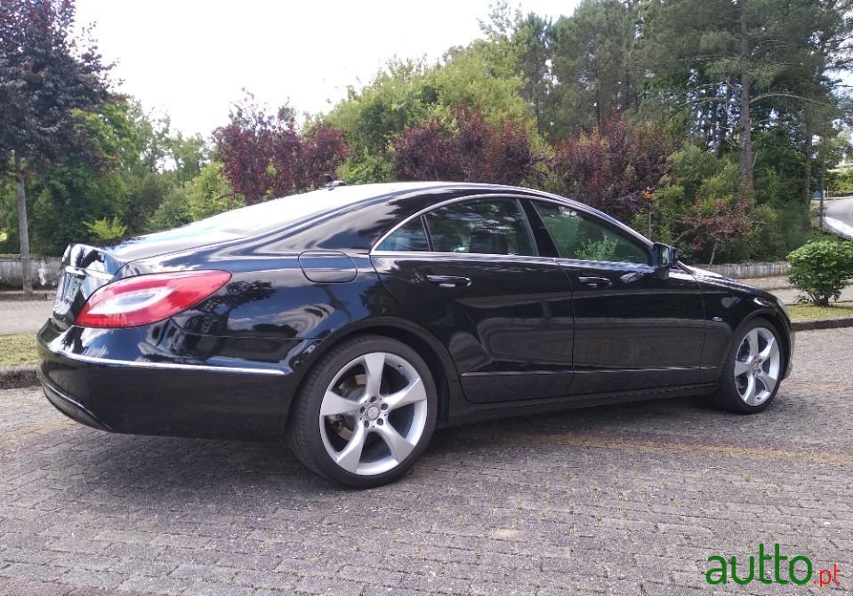 2011' Mercedes-Benz Cls-250 photo #4
