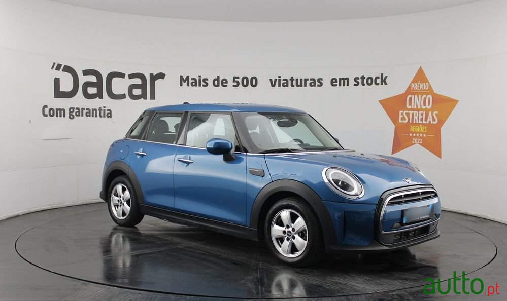 2022' MINI One 5 Portas photo #1
