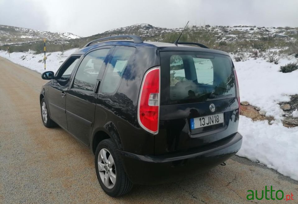 2010' Skoda Roomster photo #4